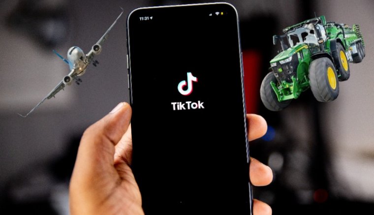 Hírmix: Fontos emberek utaztak a gépen, ahol egy utas borotvapengével hadonászott…