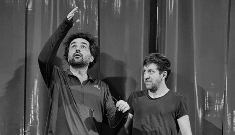 A Black Mirror-rész, amiben élünk – beszélgetés Sardar Tagirovsky színházrendezővel