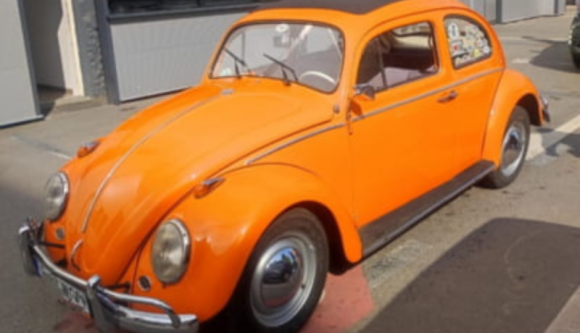 Egy 1963-ban gyártott Volkswagen Bogarat vittek be műszaki vizsgára a RAR-hoz - hírmix
