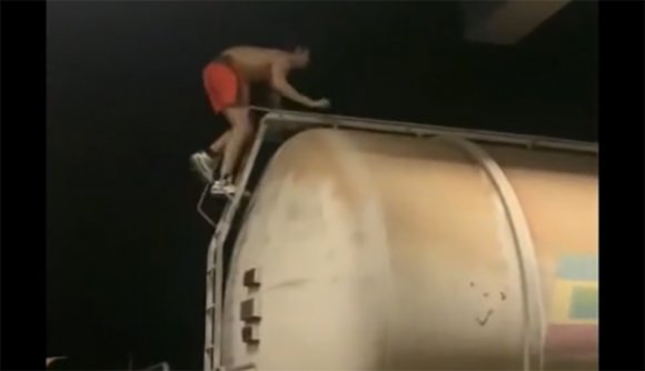 Hírek csütörtökön: Újabb egyetemi tanár keveredett szexuális zaklatási botrányba