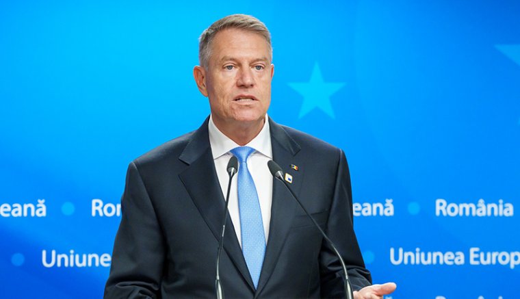 Klaus Iohannis összehívta a védelmi tanácsot Georgescu gyanús, a TikTok segítségével elért győzelme miatt