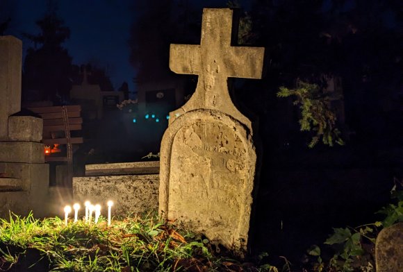 A gyász nem megoldandó probléma, hanem tragédia, amelyhez irgalomra van szükség