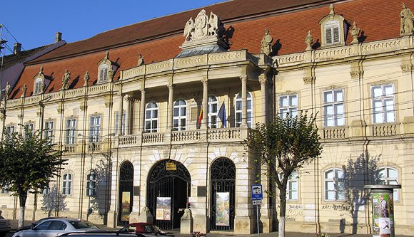Vissza tudja-e szerezni a megyei tanács a kolozsvári Bánffy-palotát? – hírek kedden