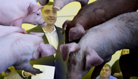 Így támadná meg Simion a választási eredményeket, ha veszítene – szombati hírek