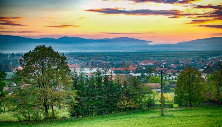 A közösségimédia-használat véglegesen átalakította a falusi életet