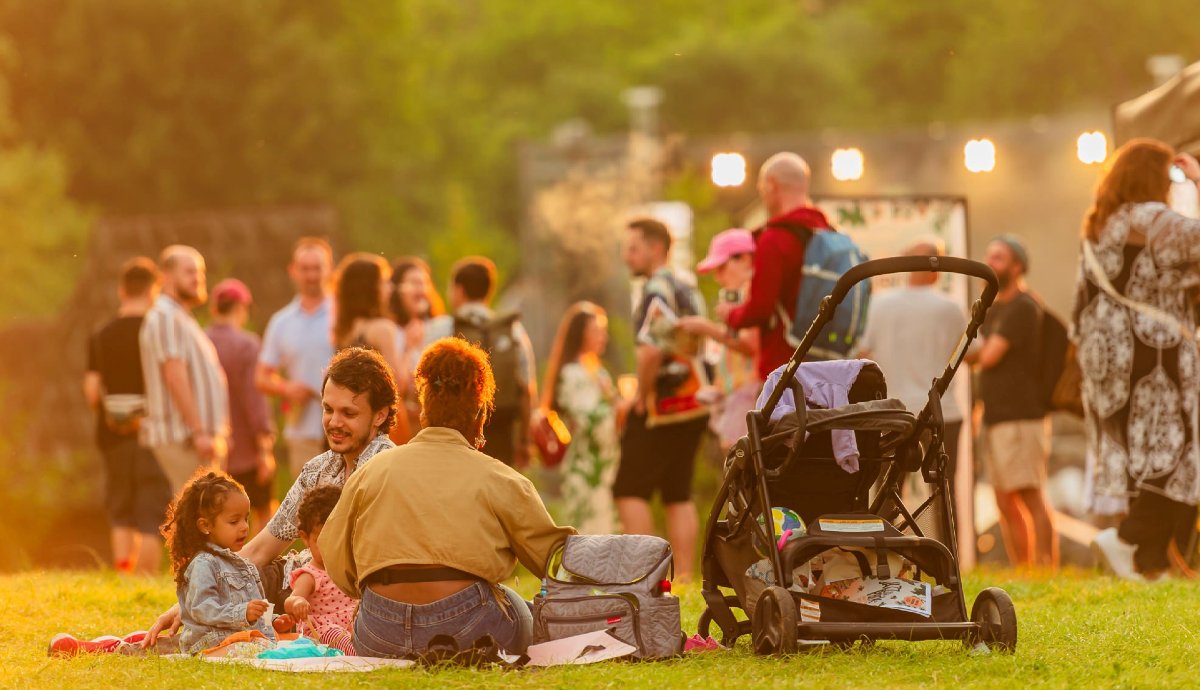 A fesztivál igazi gyerekbarát helyszín. Csak egy szem részeggel találkoztam két nap alatt. (Fotó: a Jazz In the Park Facebook-oldala.) 