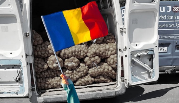 Georgeszkisták tüntettek Bukarestben: lökdösődés, úttorlaszok, egy furgonnyi krumpli…