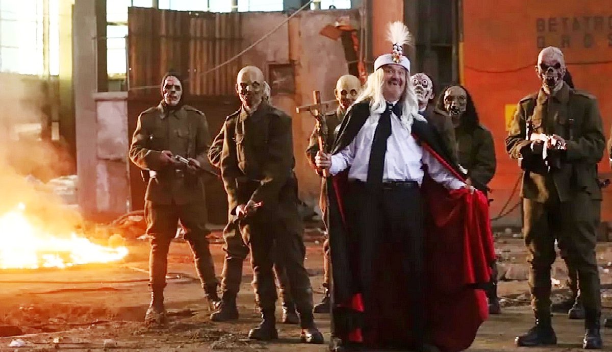 Drakula, a kapitalista vérszopó. És zombik is vannak. Ne kérdezze senki, miért. Fotó forrása: imdb.com 