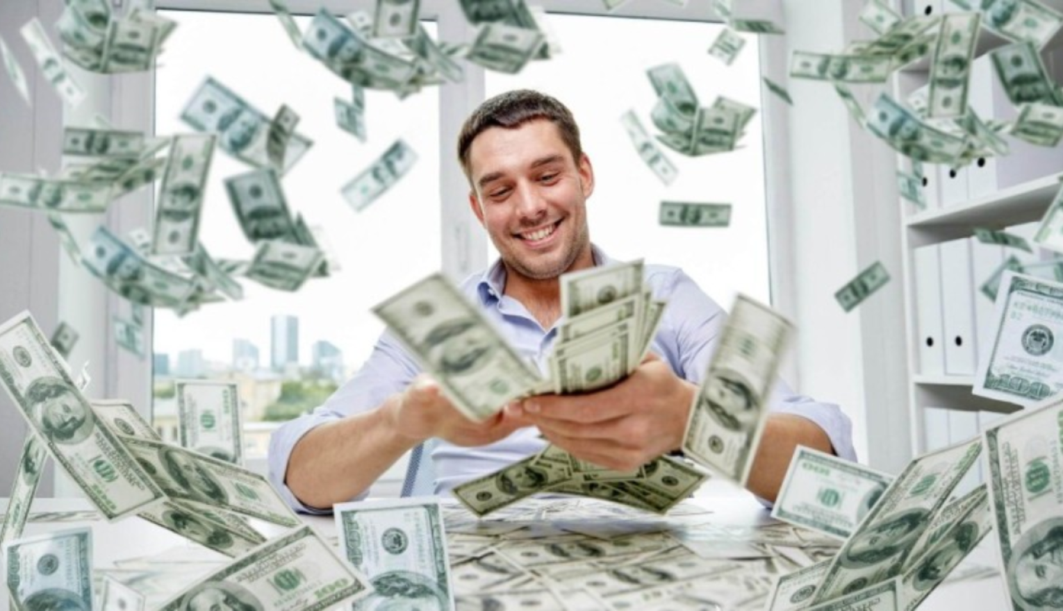 Negyvenhatezer lejre vásárolt nagybátyja bankkártyájával egy egyetemista – hírmix