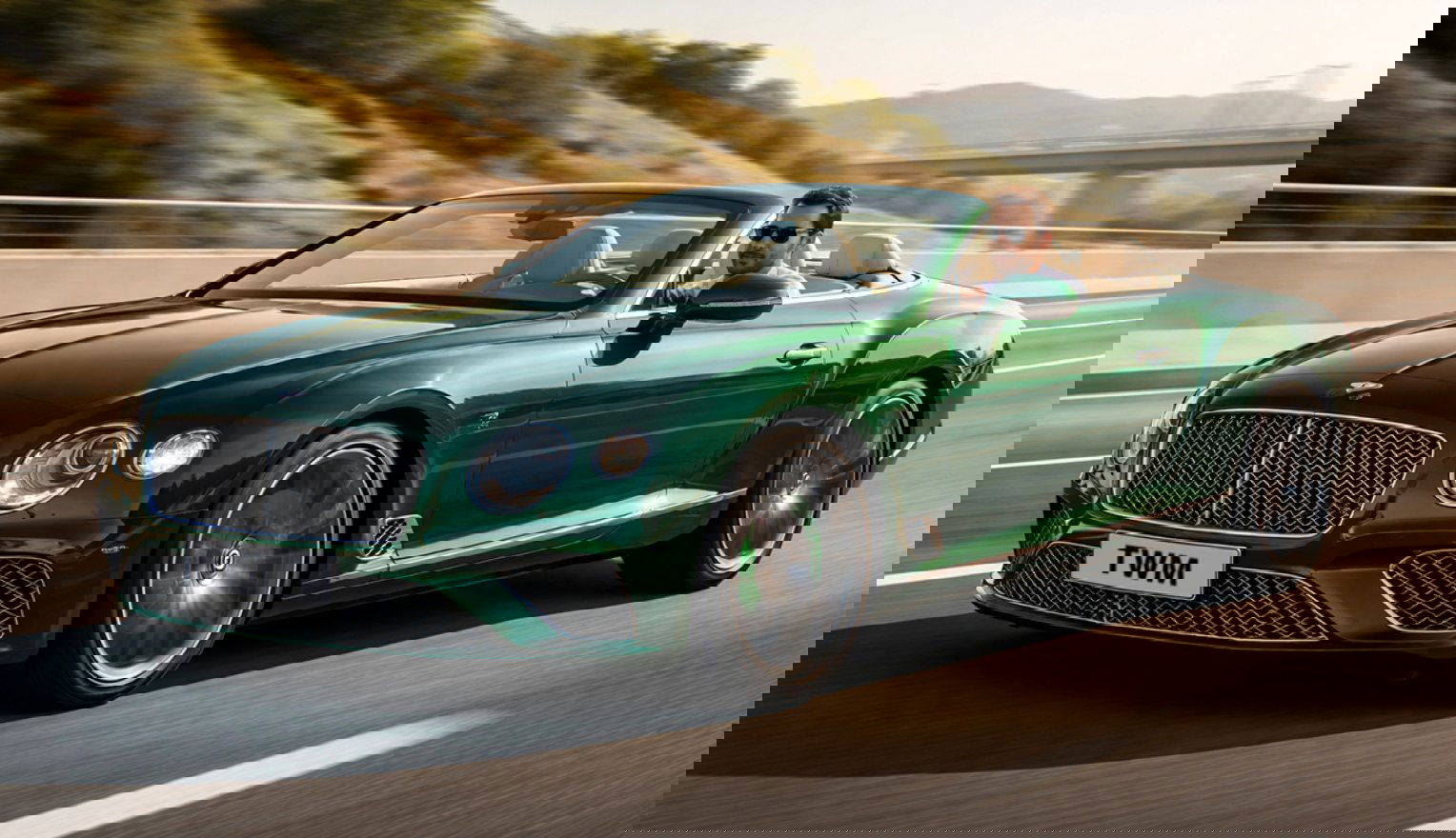 TWM, The world is mine, ez lesz a Bentley rendszáma. Megdolgoztam érte, nem szégyellek negyvenkilenc évesen nyugdíjba menni