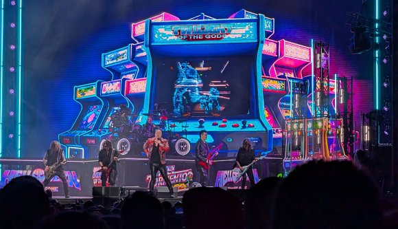 Isten hozott Vadkeletre – a Rockstadt Extreme Fest mint a spontán önszerveződés ideiglenes városa
