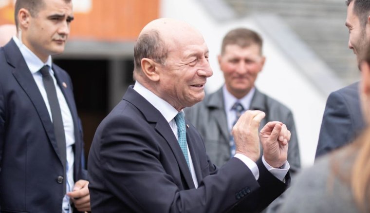 ¯\_(ツ)_/¯ Traian Băsescu nem osztana lapot az RMDSZ-nek – hírmix