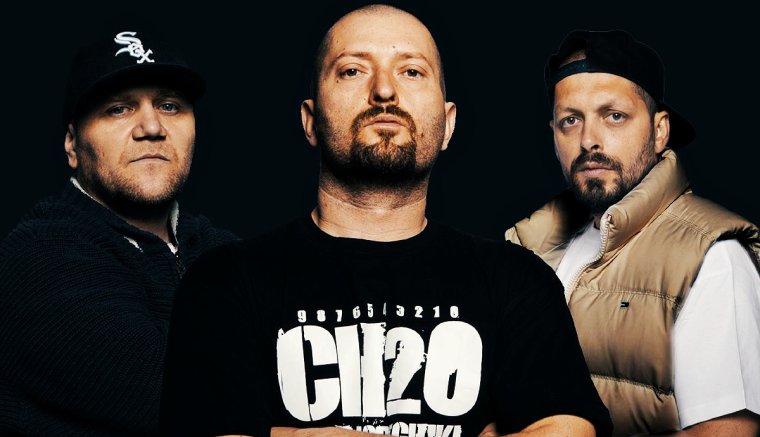Hiphop-show egy smekkerklubban, avagy a higienizált borzongásturizmus
