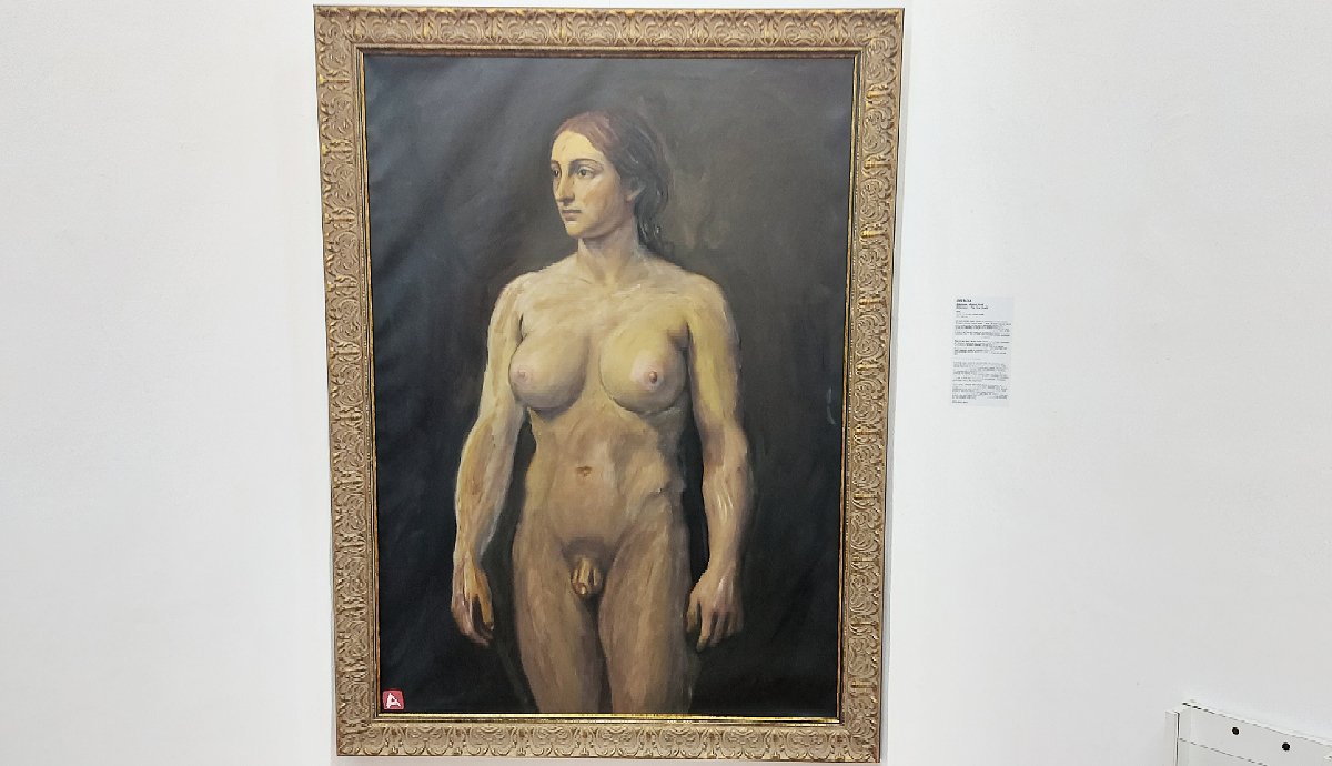 Ő itt Ádáméva, az első változat (nagyon zavaros elmélet alapján), akinek van fütyije is meg nunija is, csak az nem látszik. Sokker, nem? Nem. 