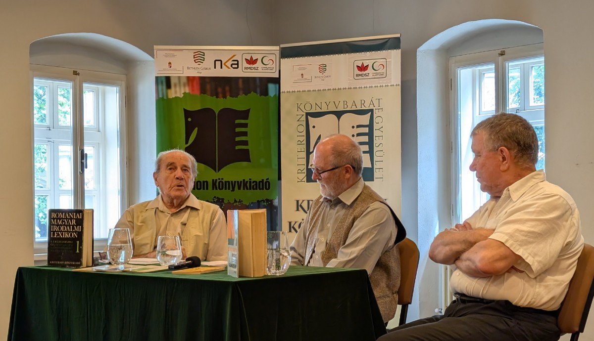Balról jobbra: Dávid Gyula, Benkő Levente, H. Szabó Gyula. Fotó: Sánta Miriám