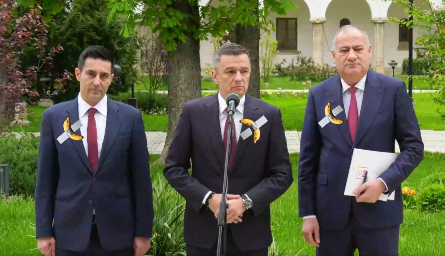 Tűnjön már el a „vörös pestis” a parlamentből! (Nem fog)