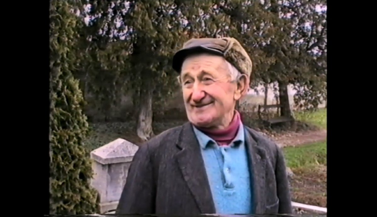 A vén csirkefogó, a derűs szász polgár, aki a szülőföldjén akar meghalni. Képkivágás a filmből. 