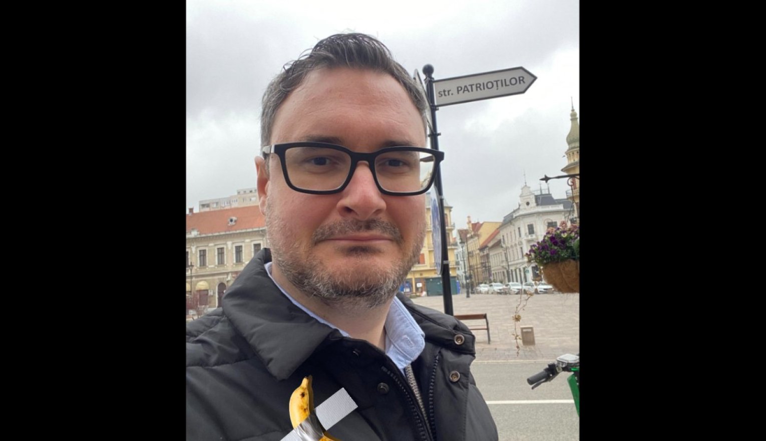 Igen, meg kell végre állítani a szélsőséges influenszerek közösségi médiás ámokfutását!