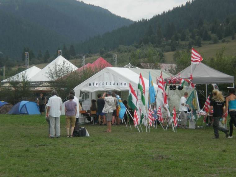 Egy hónap múlva rajtol az EMI-tábor