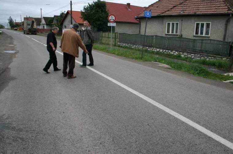 Új aszfalt megyei útszakaszokon