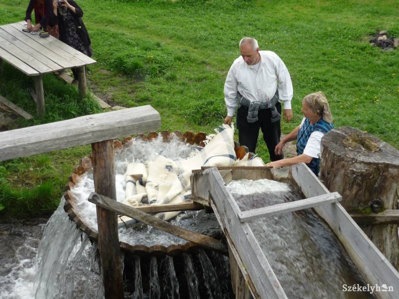 &bullet;  Fotó: Csibi Márti