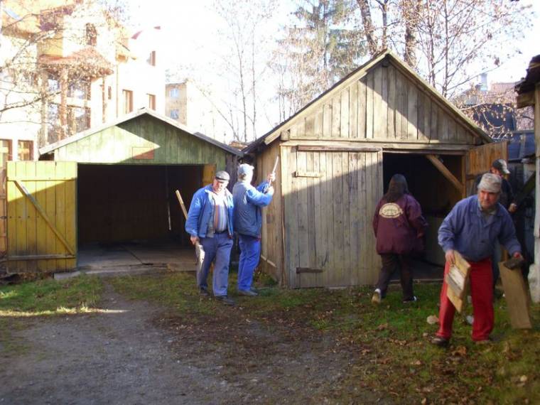 Garázsbontások kilátásban