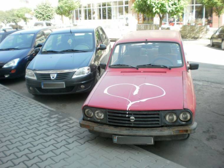 Összemázolt autók