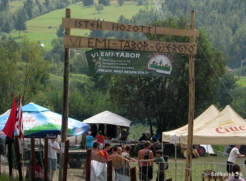 A múltra emlékezik, a jövő kérdéseit is feszegeti az EMI-tábor. Archív 