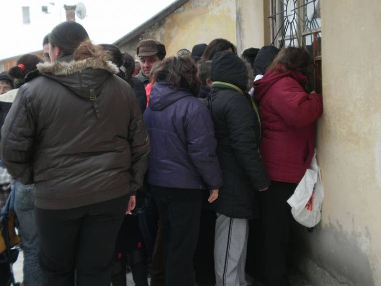 Elkezdődött a fával fűtők támogatásainak kiosztása