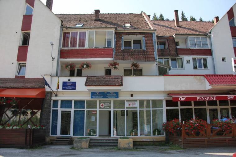 Hasznos az elsősegélypont az üdülőtelepen