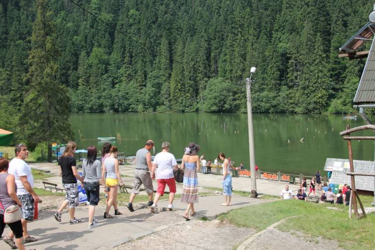 Hiánypótló szolgáltatások indultak a Gyilkos-tónál