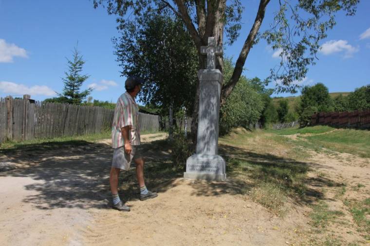 Folyamatban a keresztállítás