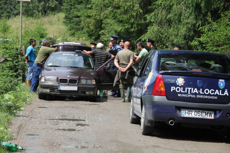 Tizenegy helyi rendőrt alkalmaznának