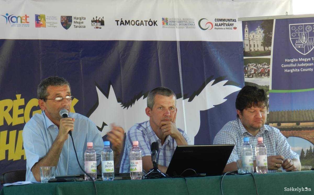 &bullet;  Fotó: Pinti Attila