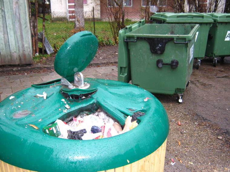 Kiégett egy kuka, több mint kétezer eurós a kár