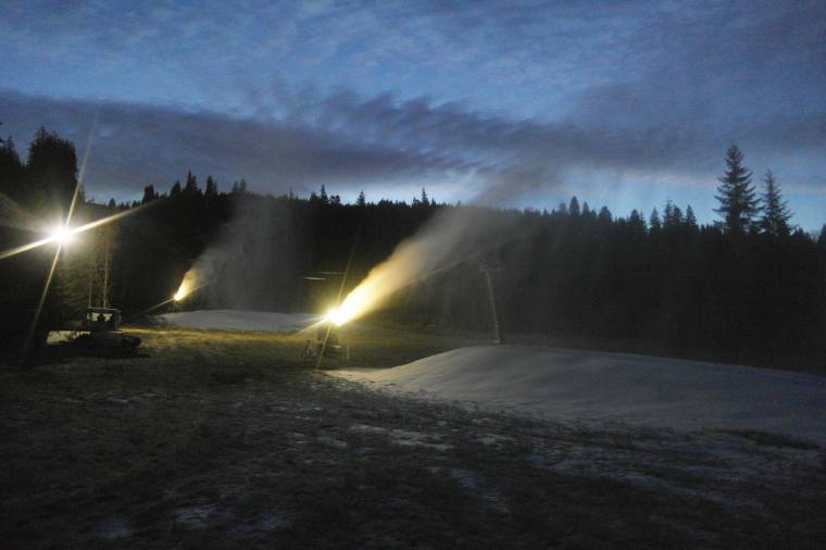 Beüzemelték a hóágyúkat Borszéken