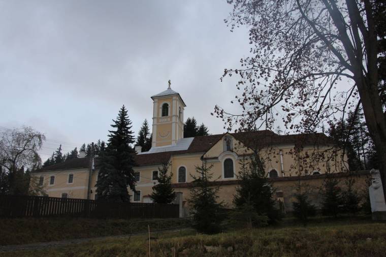 Szárhegyen békességet szeretnének a ferencesekkel