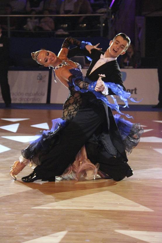 Világbajnoki aranyat táncoltak