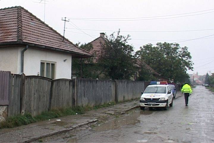 Kiraboltak egy idős hölgyet