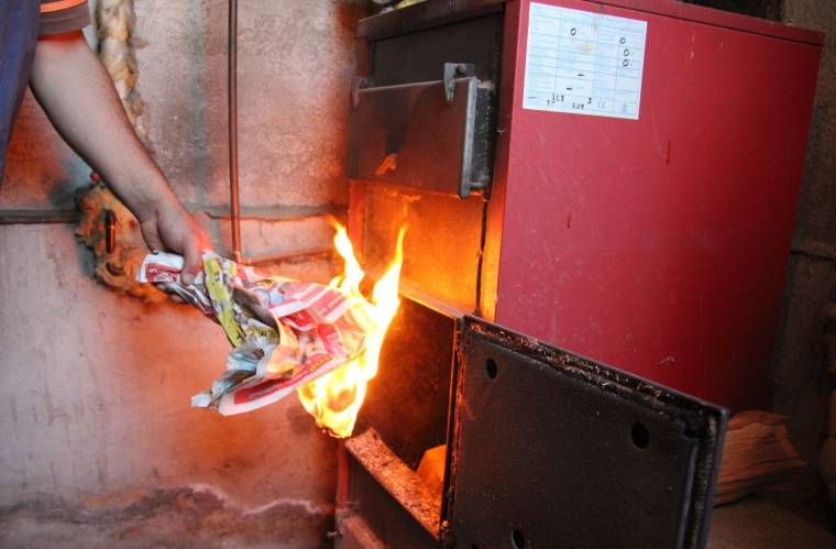 Zajlik a lakások ellenőrzése