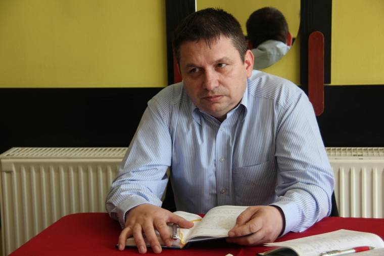 Rendőrségi idézés diszkriminációra való uszítás miatt