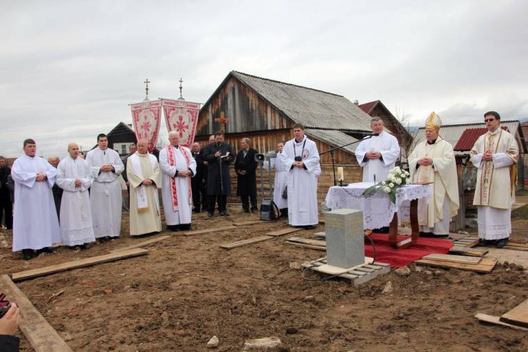Újjáépítik a ditrói felszegi kápolnát