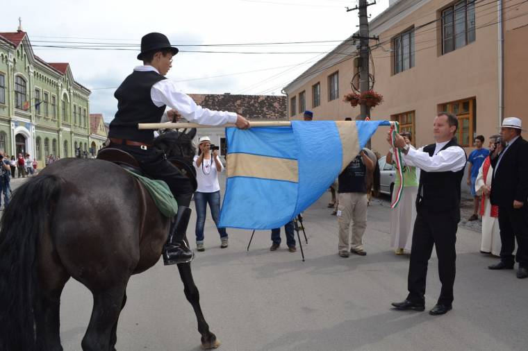 Átlovagoltak Gyergyó földjén