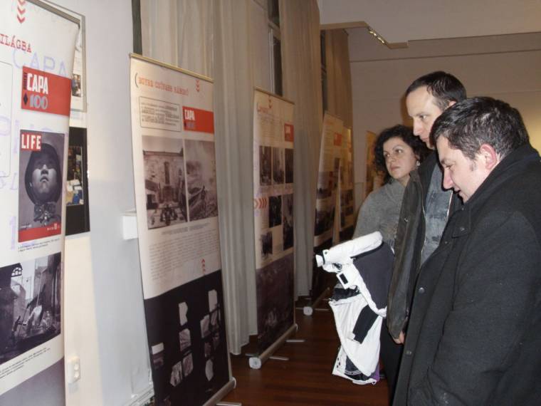 Még megtekinthető a Capa-kiállítás