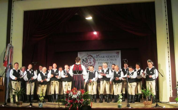 Délvidéken énekelt a kórus