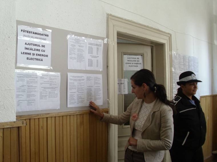 Új helyszínen fogadják a lakókat