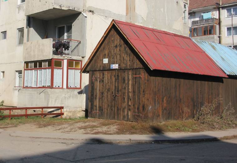 Bontási felszólítás a garázsokra