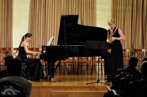 Komolyzenei hangverseny