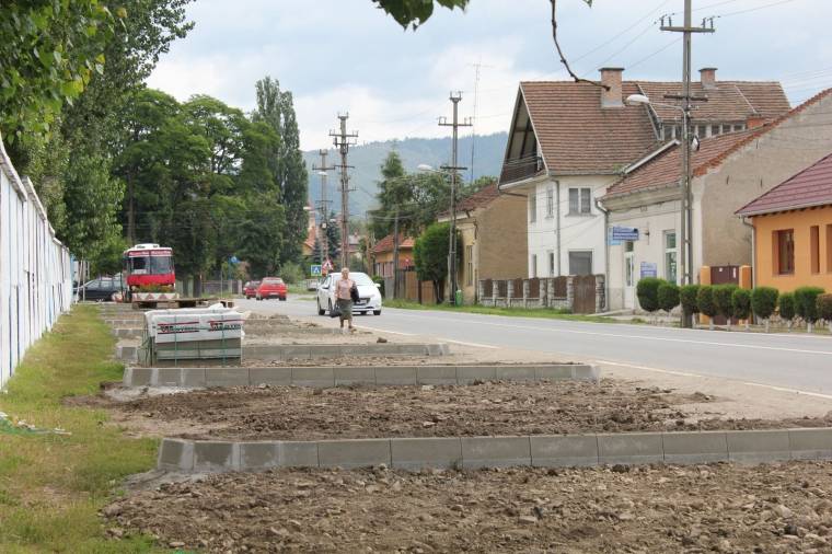 Kiszorítják a teherautókat
