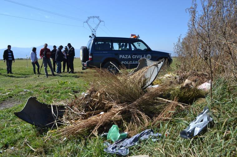 A rendőrség kopogtat a szemét gazdájánál